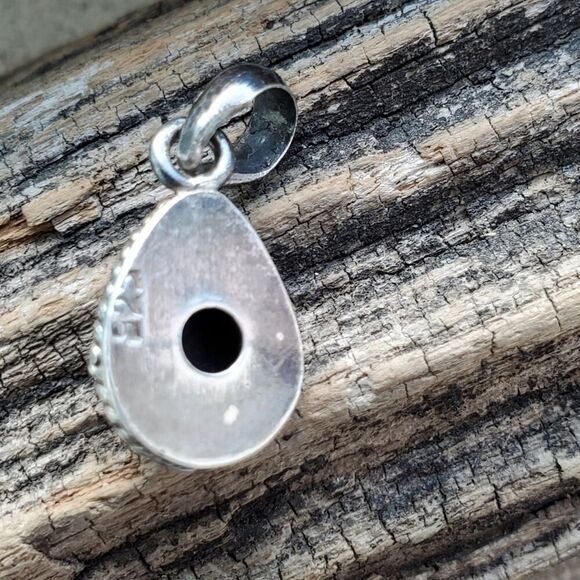 .925 Sterling Silver Black Glass Pendant - Picture 4 of 5